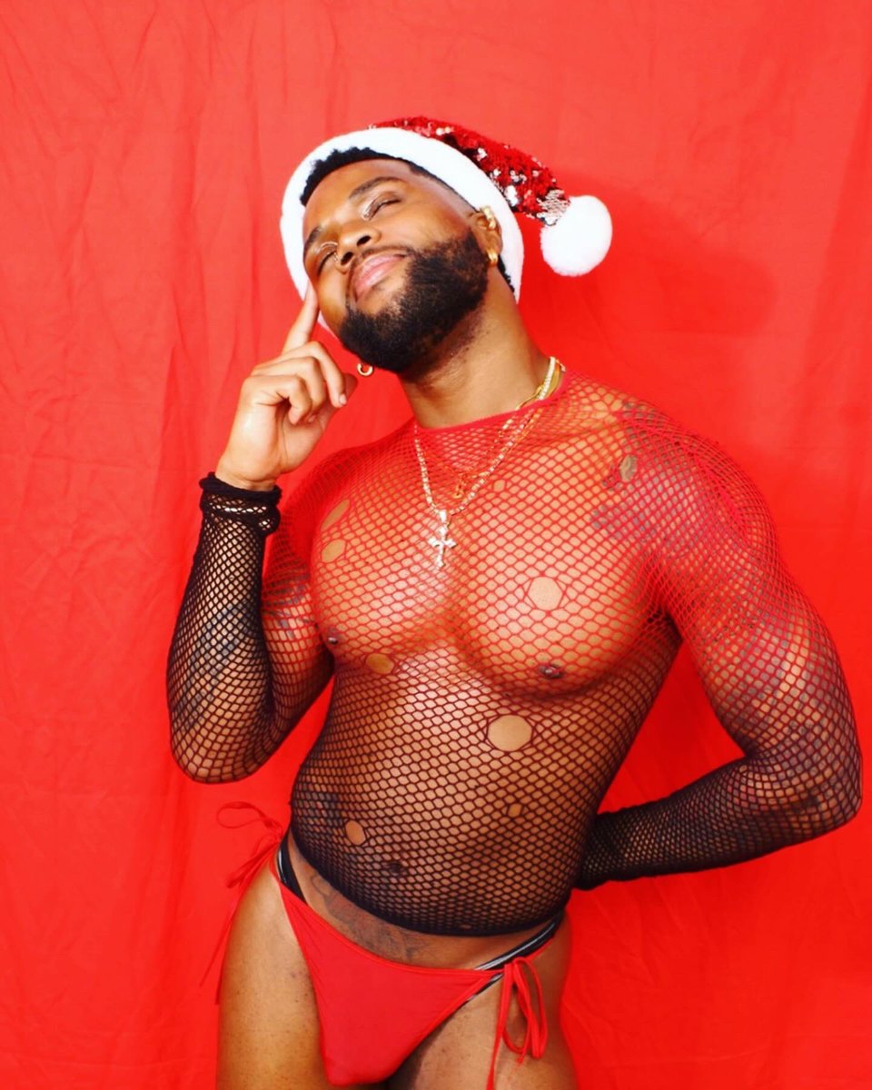 Happy Holidays Hoes !