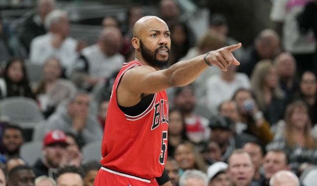 🔥 Jevon Carter is on fire at halftime! 🔥

19 PTS | 2 REB | 2 AST | 86% FG | 6 3PM

Lighting it up from deep with incredible efficiency—Carter is putting on a show! 🎯💪 

#NBA #JevonCarter #Bulls