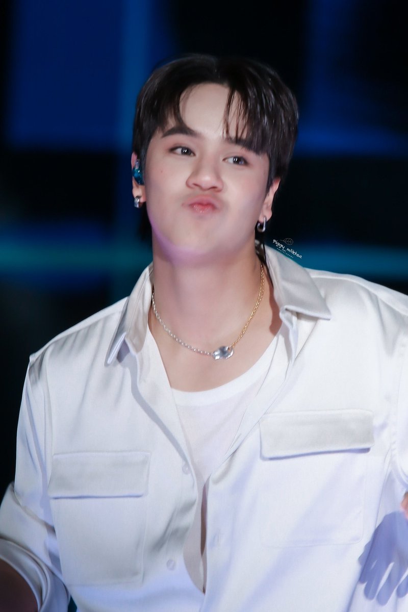 มู่จู้บอยย 😗😗
CHRISTMAS24 WITH NANON
#MerryXmasNanon2024
#mynameisnanon