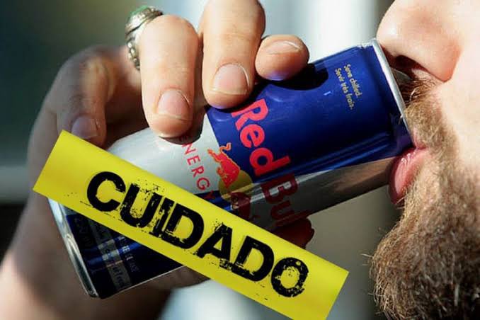 beatingheart2's tweet photo. CUIDADO CON ESTA BEBIDA, PUEDE LLEGAR A CAUSAR LA MUERTE 💀 ☠️ ‼️🚨🚩🚩🚩🚩 https://t.co/P3ydO9EOQg