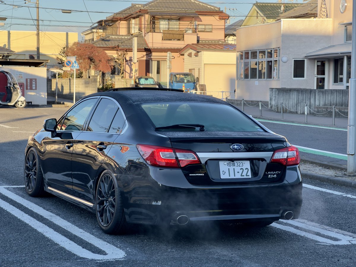 tsubasatakemura's tweet photo. レガシィ2本出し化完了！

・BRBMレガシィ用 オリエントワークス製マフラー流用、HKSマフラーハンガー流用
・リバティ(オーストラリア版レガシィ) 3.6R用マフラーカバー輸入

情報なくて大変だったけど、あるべき姿になりました👍

ポンでは全然着かず、KPさんのお陰で形に！
ありがとうございました🙇‍♂️ https://t.co/6LdLwsQXkc