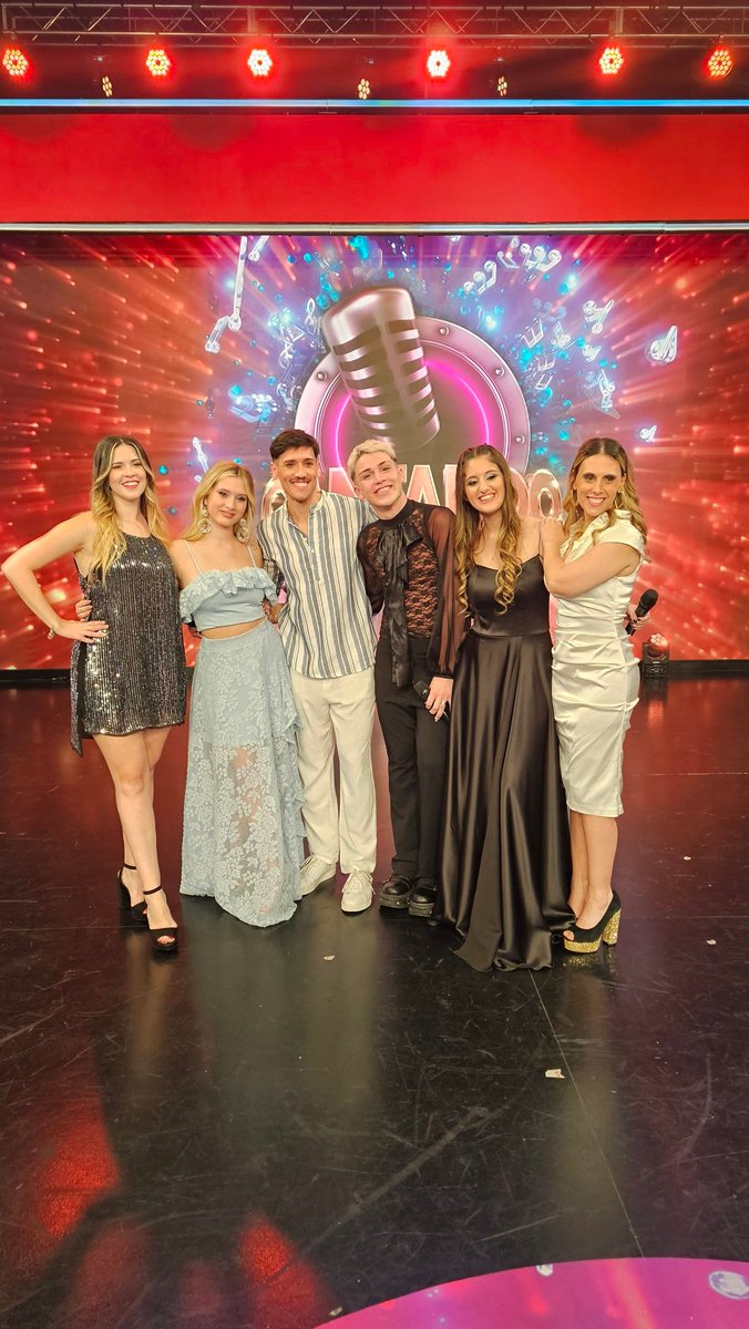 elcantandookay's tweet photo. 😱🎙Ya está todo jugado... ¿quién pasa a la gran final? #Cantando2024 https://t.co/O8NkfXQiK9