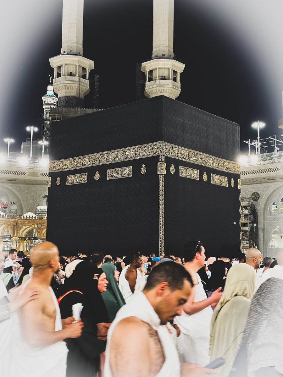 ﴿ بُشْرَاكُمُ الْيَوْمَ ﴾
يا رب في يوم الجمعة بُشرى غير متوقعة تُعيد لنا بهجة الحياة 🤍🤲🏻