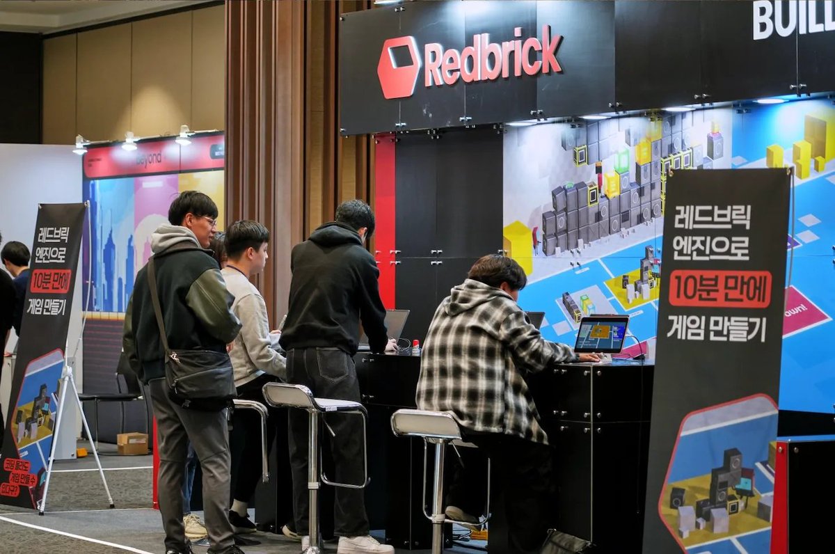 1⃣[Redbrick Connect 2024: Bridging Web2 &amp; Web3]
On November 30, 2024, #RedbrickConnect was successfully held at Samsung COEX in Seoul!

🔑 Highlights:
- Participants: 310 attendees
- Submitted Projects: 212 creations
- Showcased Games: 28 titles
- Best Games Selected: 17 standout