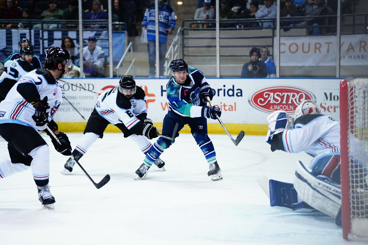 PcolaIceFlyers's tweet photo. Tosto with double G’s after 1️⃣ https://t.co/hqot4bAHXv
