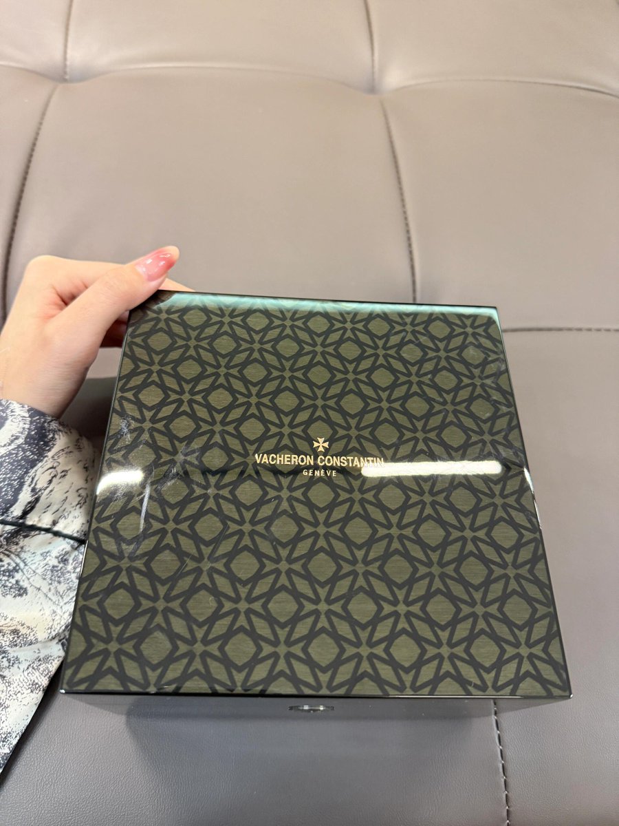 AustinmahomeArg's tweet image. 儀式のような感覚を自分に与えてください🎁2025年のお年玉