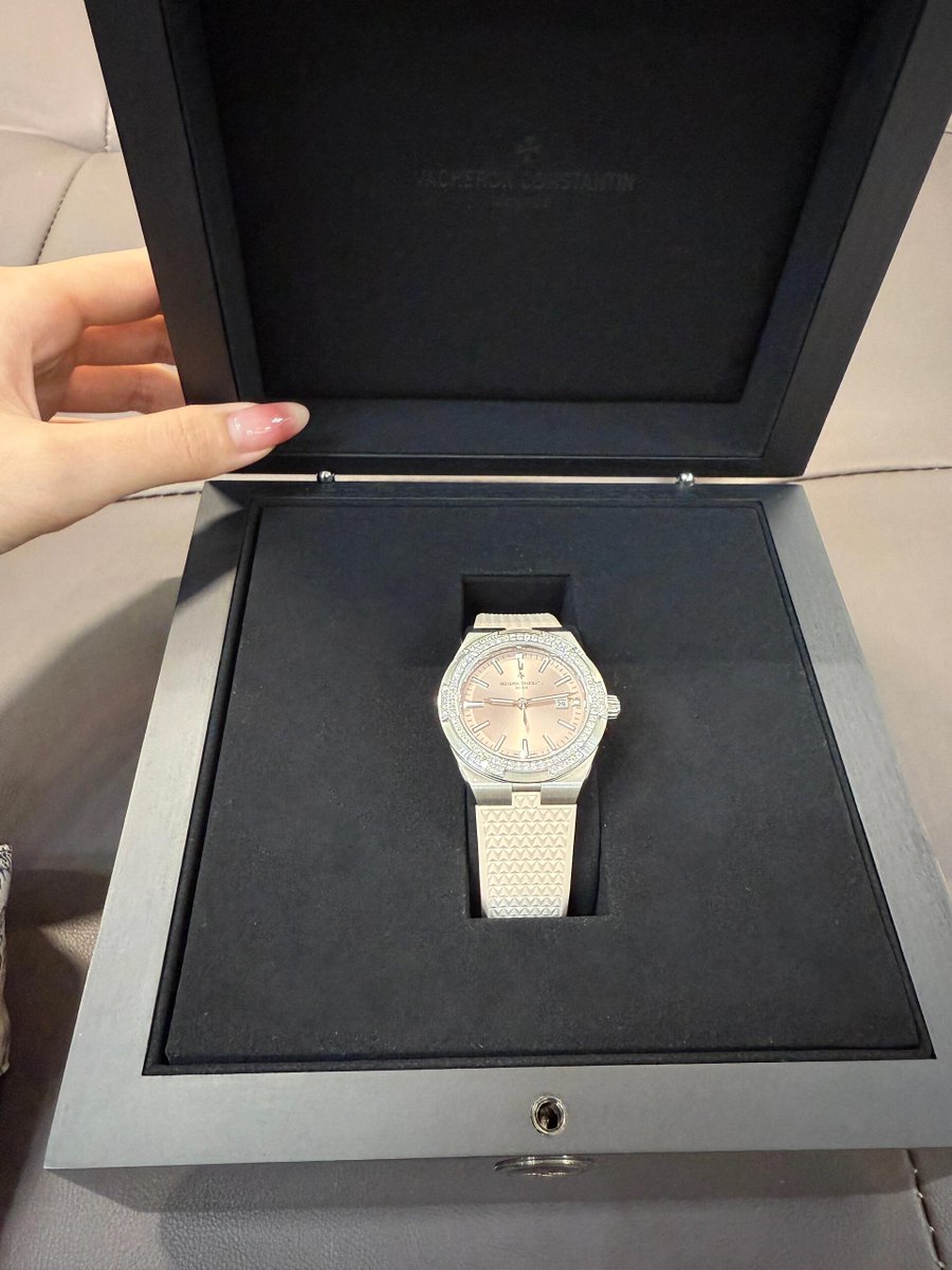 AustinmahomeArg's tweet image. 儀式のような感覚を自分に与えてください🎁2025年のお年玉