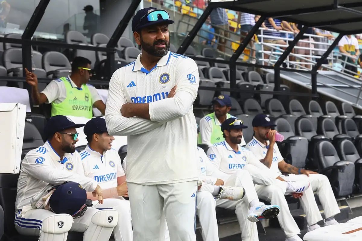 Nikkiiee_d's tweet image. If you ever feel useless, take a look at Indian skipper Rohit Sharma, who shamelessly flashes a wide smile, much like a gorilla, despite breaking the nation&apos;s collective heart.

Please don&apos;t expect anything good from this Clueless Captain 🙏

Shameless!!!