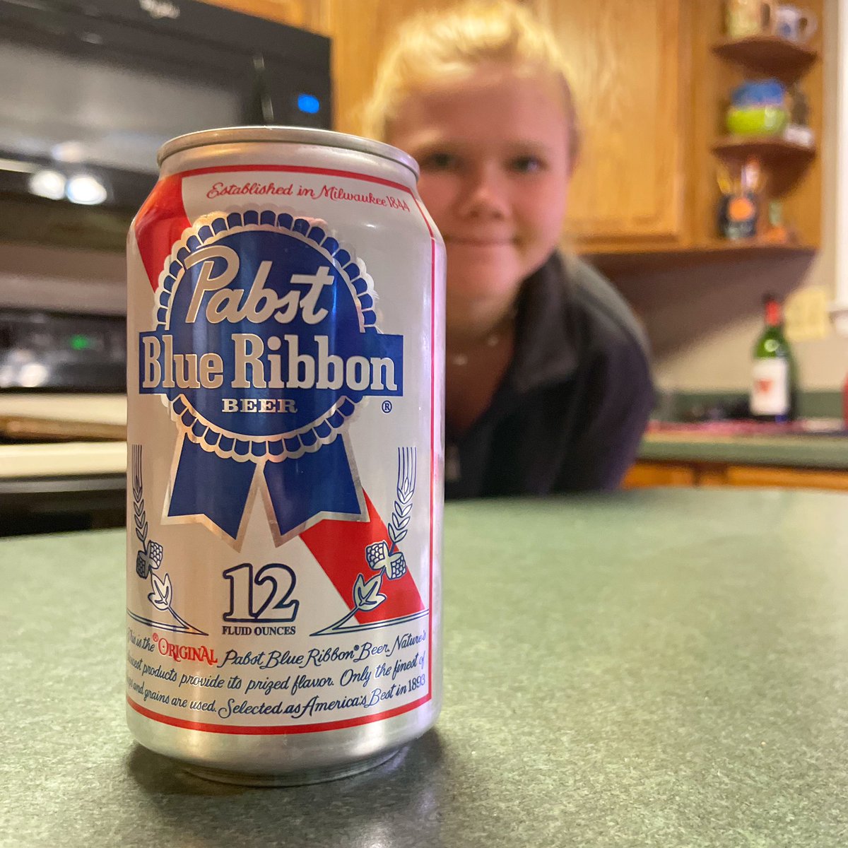 GotMaryland's tweet image. Lagers!

1) #Tröegs Summer’s Here
2) #GreatLakesBrewing Dortmunder Gold
3) #DevilsBackbone Pumpkin Lager
4) #Pabst Blue Ribbon

#Lager