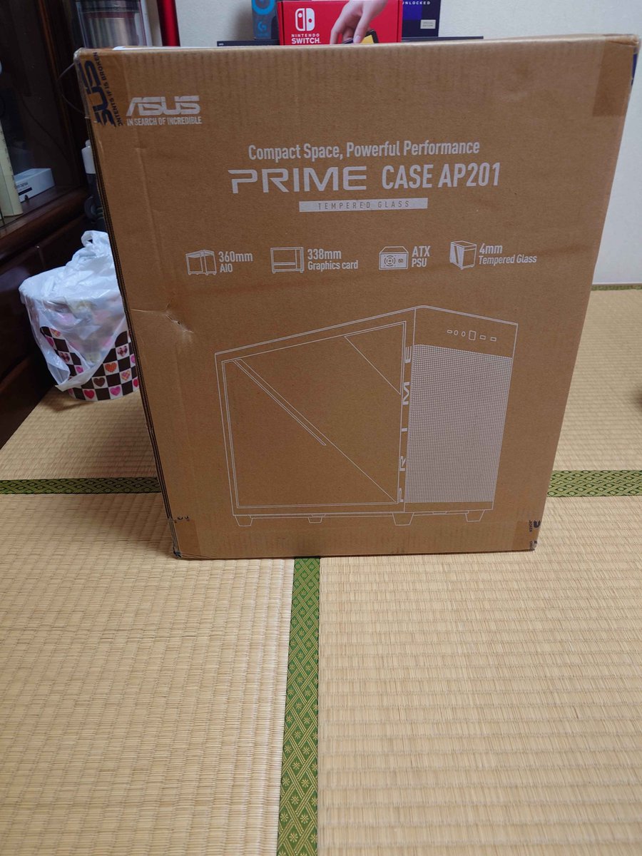 zennstars's tweet photo. もう届いた！早くてびっくり！ジョージさんありがとぉぉぉう！年明けてから組もうかな！今年もお疲れさまでした！

@ASUSROGJP　#ROGLIVE https://t.co/DFvAD3wIfF