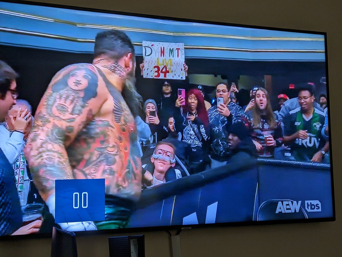 Monkey6200's tweet image. Just another reason to cheer for the big man  @Brodyxking