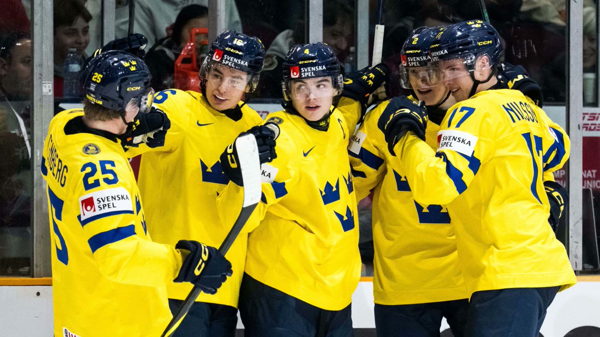 Elite Prospects (@eliteprospects) on Twitter photo Axel Sandin Pellikka delivered an opening-day hat trick and James Hagens starred for the Americans. <a href="/laurkelly24/">Lauren Kelly</a> has everything you need from Day 1 in Ottawa.
📎: eliteprospects.com/news/world-jun… Axel Sandin Pellikka delivered an opening-day hat trick and James Hagens starred for the Americans. <a href="/laurkelly24/">Lauren Kelly</a> has everything you need from Day 1 in Ottawa.
📎: eliteprospects.com/news/world-jun…
