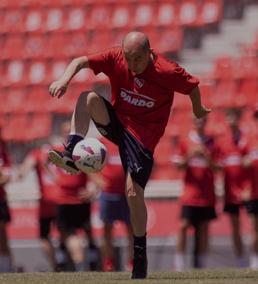 Que Bochini juegue para siempre, siempre para Independiente ❤️