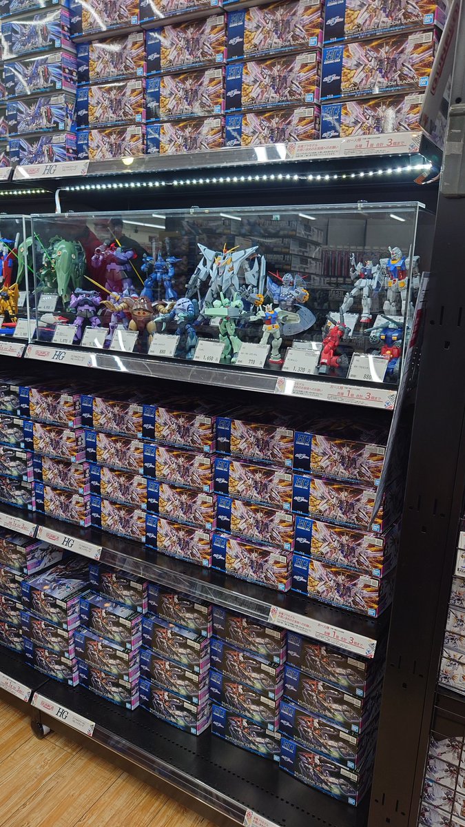 入荷情報】 ガンプラ入荷しました。 ご来店お待ちしております