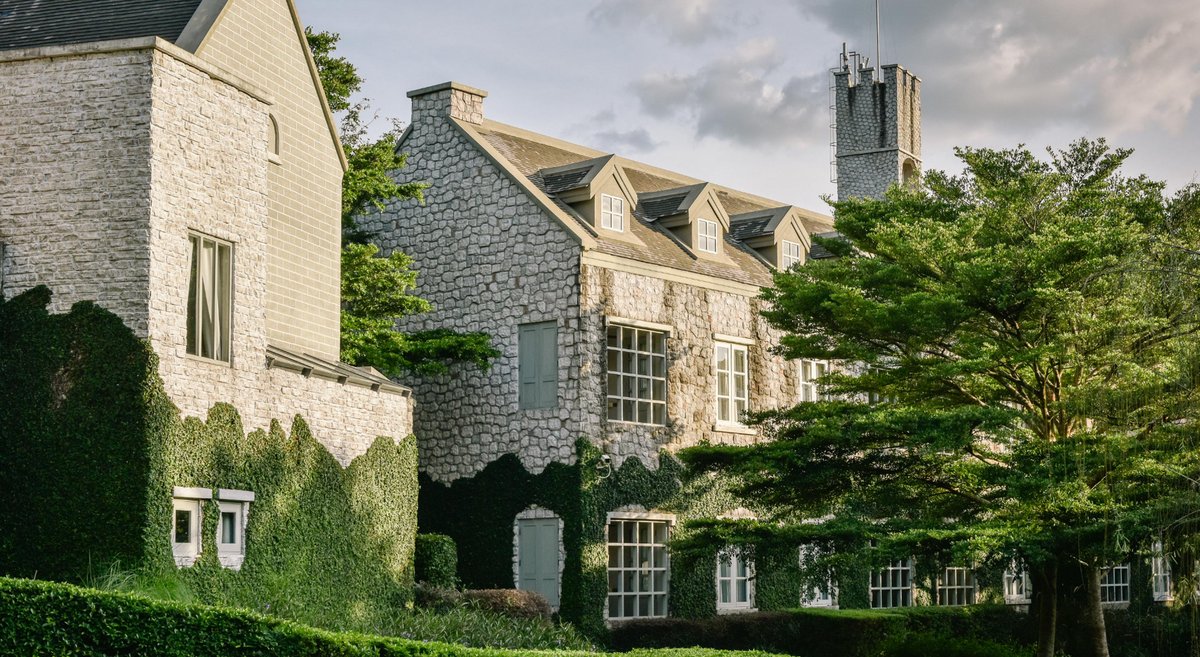 bkkmenuliving's tweet image. หยุดยาวนี้ ชวนไปรับเอเนอจี้ดีๆ ส่งท้ายปี ด้วยอากาศสดชื่นจาก 7 ลิสต์ที่พักเขาใหญ่ที่เหมาะกับการพักผ่อน เอ็นจอยบรรยากาศ ชุบชูใจในช่วงเทศกาลนี้แบบเต็มอิ่ม !
.
เช็กลิสต์ได้เลยที่ : shorturl.at/zoVQ5
.
#BKKLIVING #Wheretostay #ที่พักเขาใหญ่ #Khaoyai #เขาใหญ่