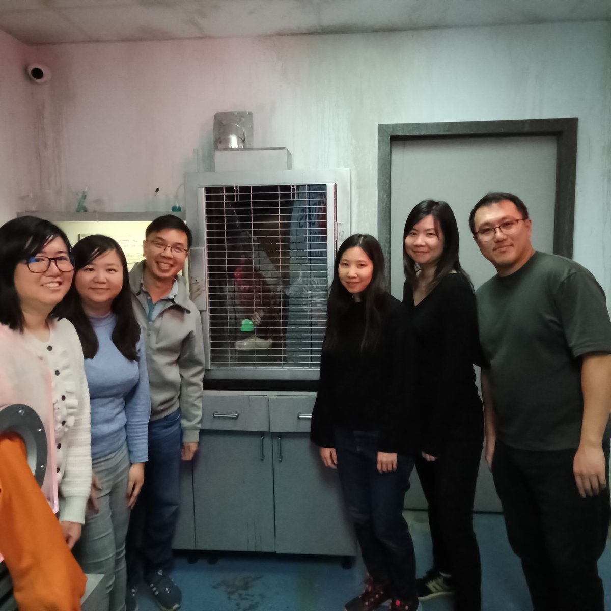CrypticYEG's tweet photo. Our crack team of scientists created the cure and saved humanity! No snack this time zombies...👨‍🔬👩‍🔬🧟 #yegescape #humansvszombies #containmentbreachz https://t.co/3CP5S9KCEd