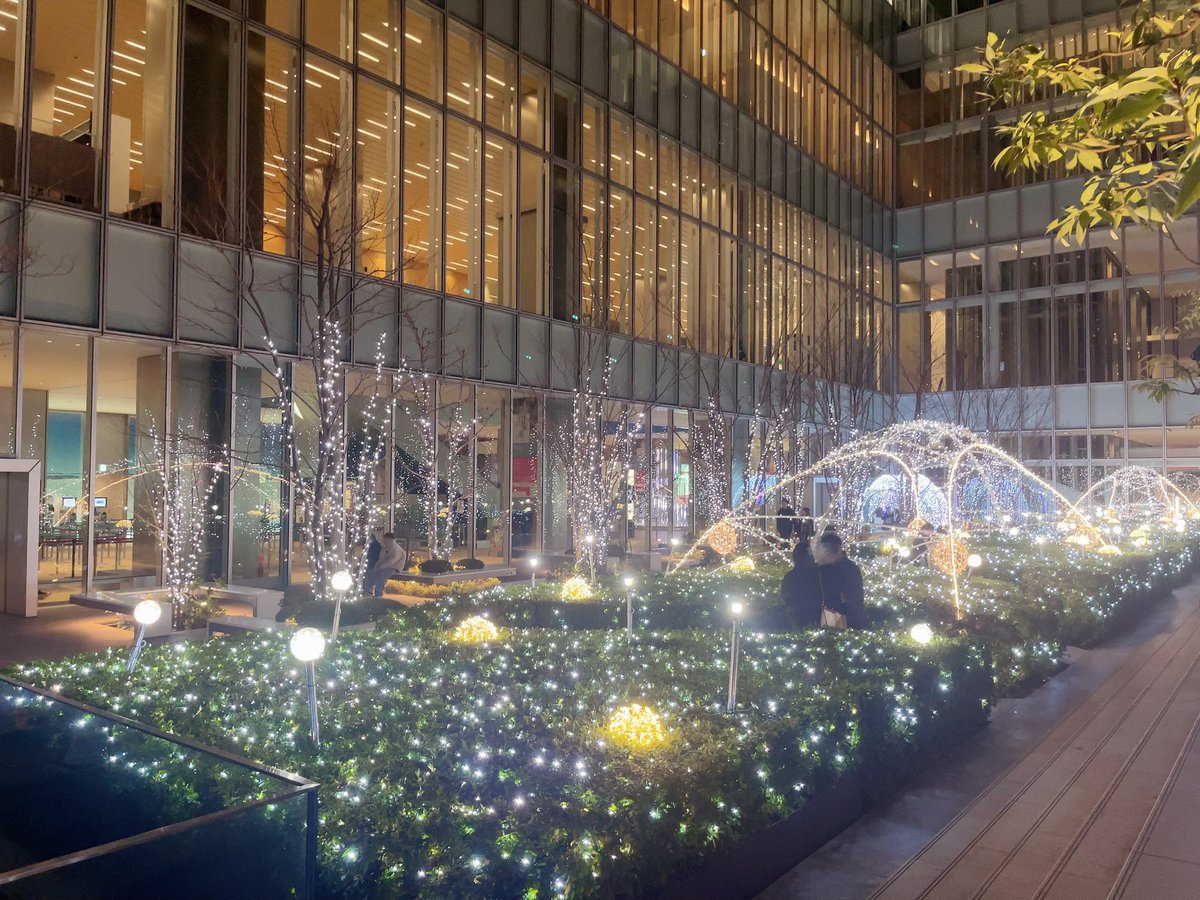 ♡デート記録♡

はじめましての彼氏さんとクリスマスデート꒰^ ̳> ·̫ < ̳^꒱ケーキたべて御堂筋のイルミネーションいっしょにみれて急遽ハルカスも行くことになってこっちもとってもきれいで感動しました・・・🌟車や旅行のお話しもたのしかったな✈️♡次のデートの内容もたのしみです🍜♡