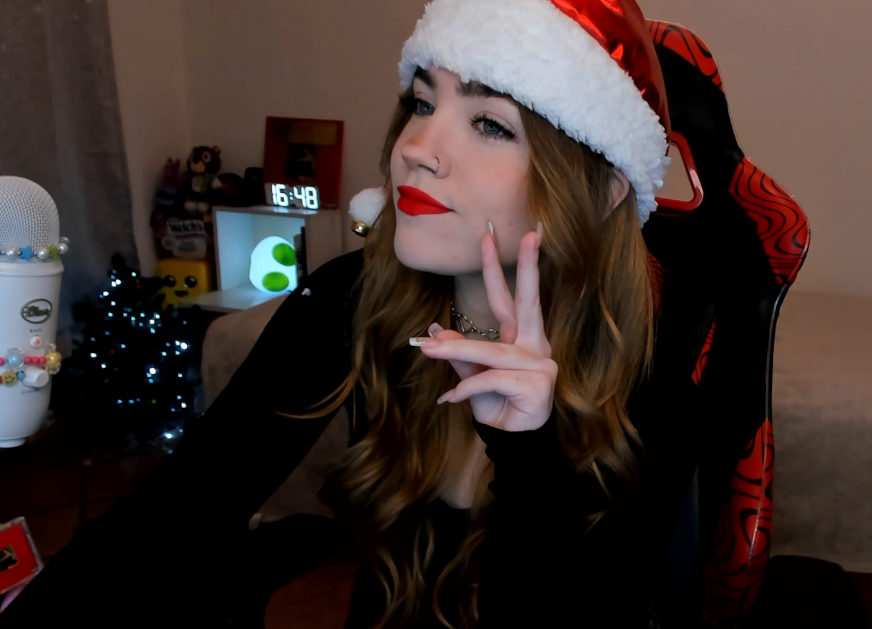 welchelas's tweet photo. stream de navidad con platiquita, reaccion y jueguito de terrorrrrrrrr 🎄🎄🎄
https://t.co/WBAadV7avs
https://t.co/WBAadV7avs https://t.co/JHtCMNqdzS