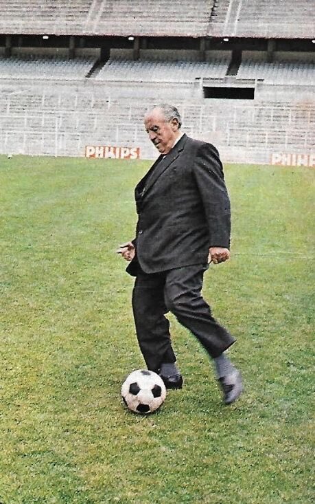 consubandera's tweet photo. No hay Bernabéu sin Santiago https://t.co/YAzT9SgNKK