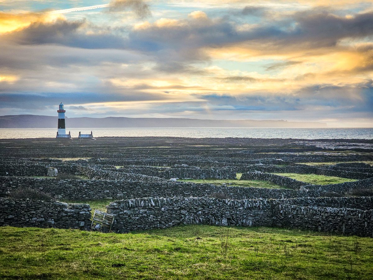 What a morning! Inis Oírr looking across at the Cliffs of Moher.