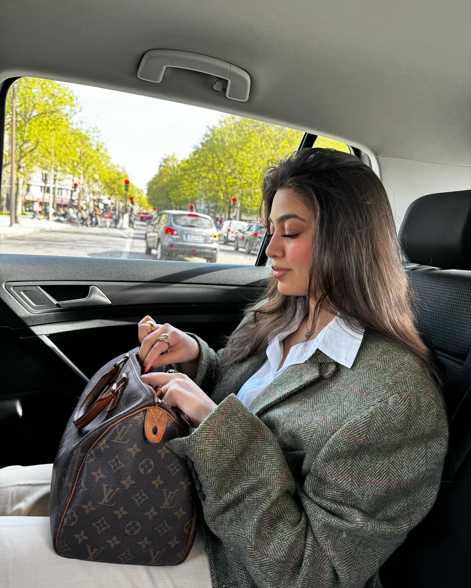 City vibes and style essentials.
.
.
.
.
.
.
.
.
.
.
.
.
.
.
.
.
.
.
.
.

.
.

⦁ #TravelBug
⦁ #Wanderlust
⦁ #TravelPhotography
⦁ #Instatravel
⦁ #TravelGram
⦁ #TravelGoals
⦁ #Globetrotter
⦁ #TravelTheWorld
⦁ #AdventureTime
⦁ #ExploreMore
⦁ #SeeTheWorld