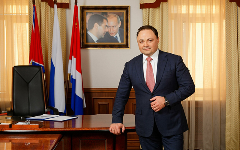 SibirPost's tweet image. Получивший 15 лет за коррупцию мэр Владивостока уехал на «спецоперацию»

interfax.ru/russia/1000890