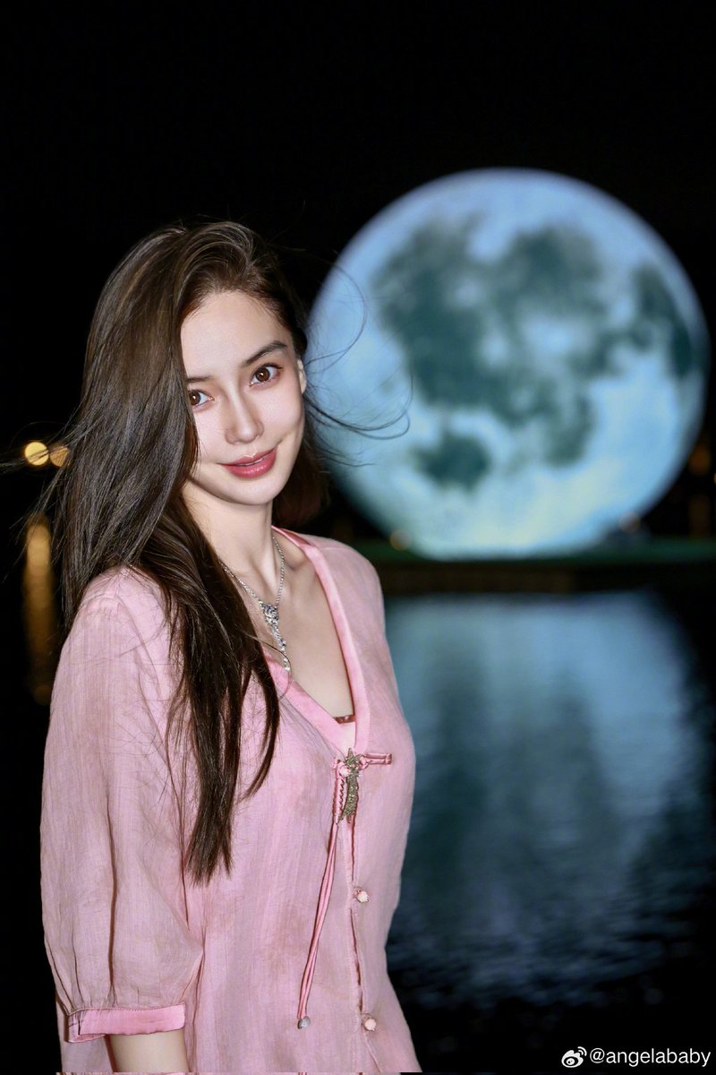 iCelebsWorld's tweet image. In Frame - AngelaBaby / Yang Ying /  杨颖 
🇨🇳 #Angelababy #YANGYING  #杨颖