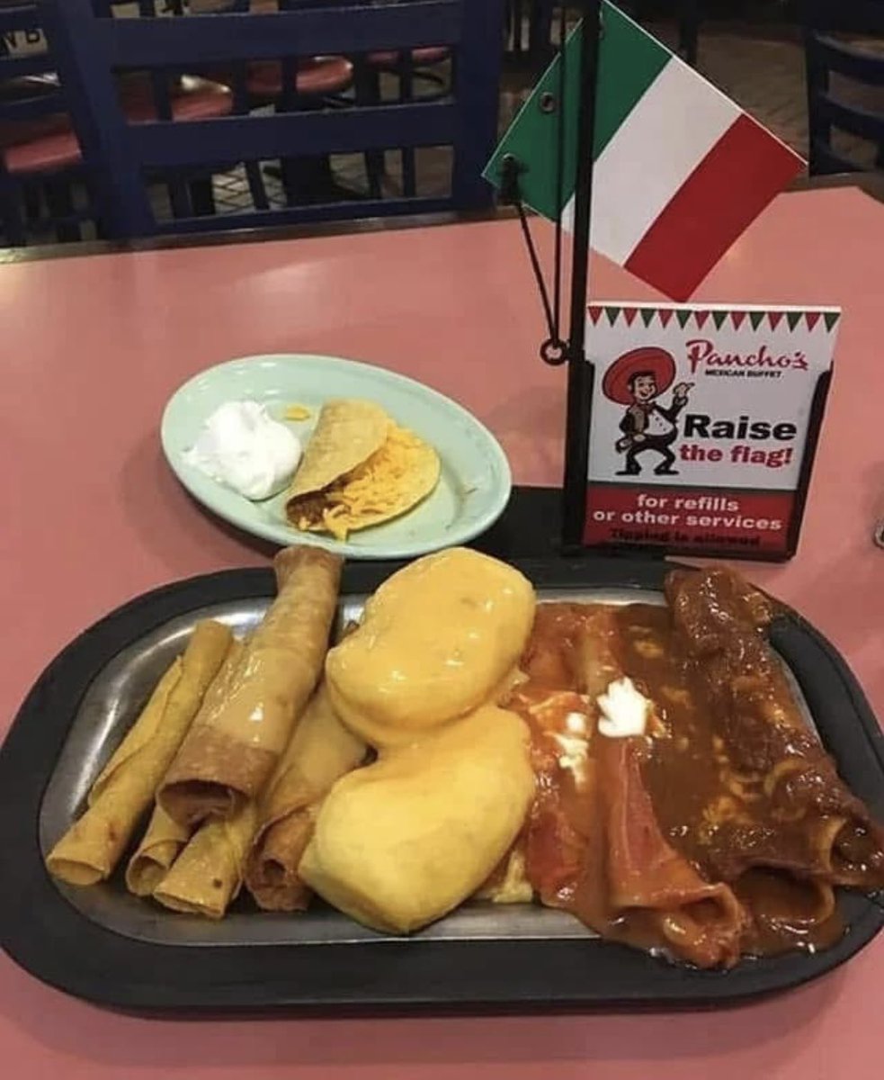 MrsGenX2's tweet image. Who remembers #Ponchos ? I loved visiting my grandparents in Albuquerque and eating there! Are there any Poncho restaurants left in #NewMexico?!