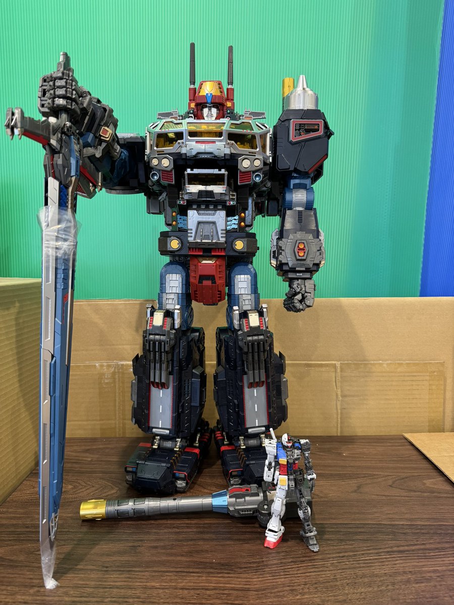 GXソードがロボットベースと比べてもかなり大きいです。 1/144の