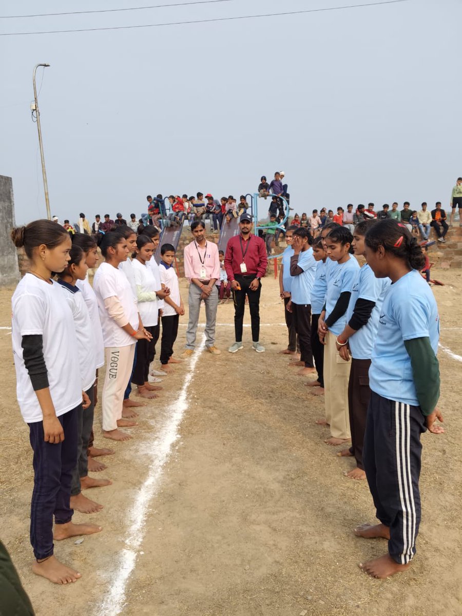 humarabachpan's tweet photo. Sports build confidence, foster teamwork & promote health! A thrilling Kho-Kho & Kabaddi tournament was held at Ghirongi. 30 girls showcased strength, resilience & unity—proving that sports inspire growth beyond the field. #SportsForEmpowerment #GirlsInAction https://t.co/BJ3iFbXtcP