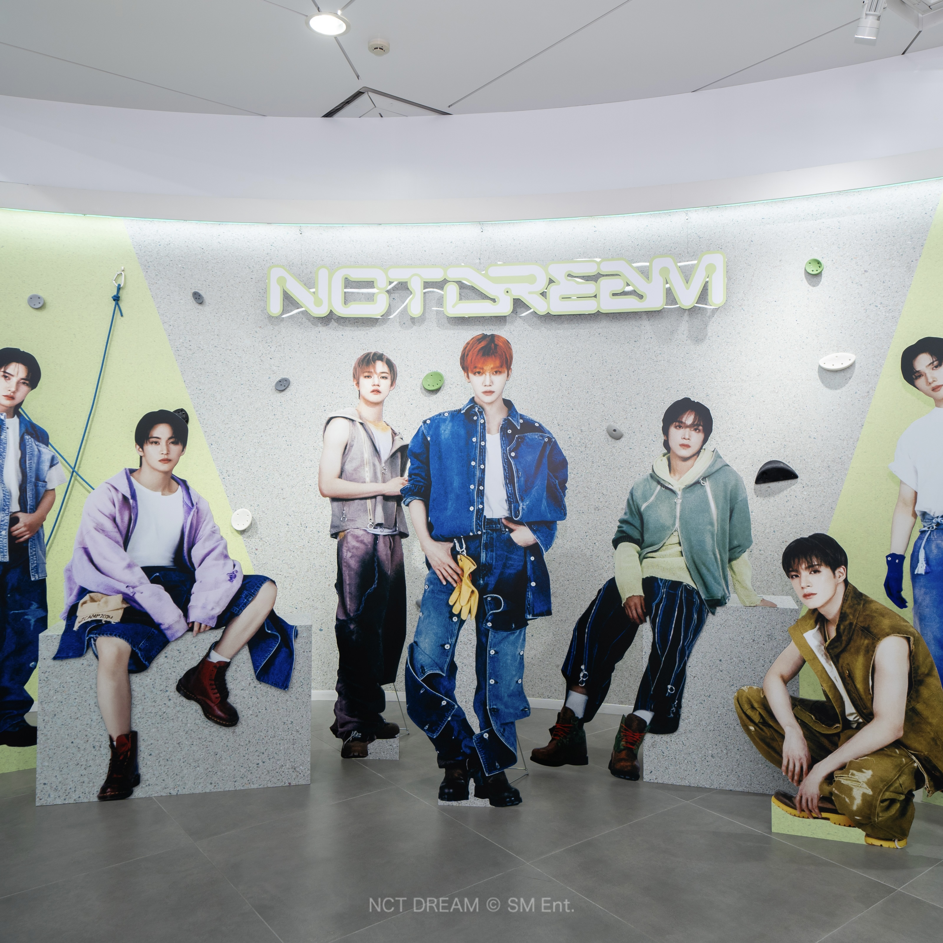 2枚 直筆サイン トレカ ルーカス Empathy Dream NCT WayV 2枚 直筆サイン トレカ ルーカス Empathy Dream NCT WayV
