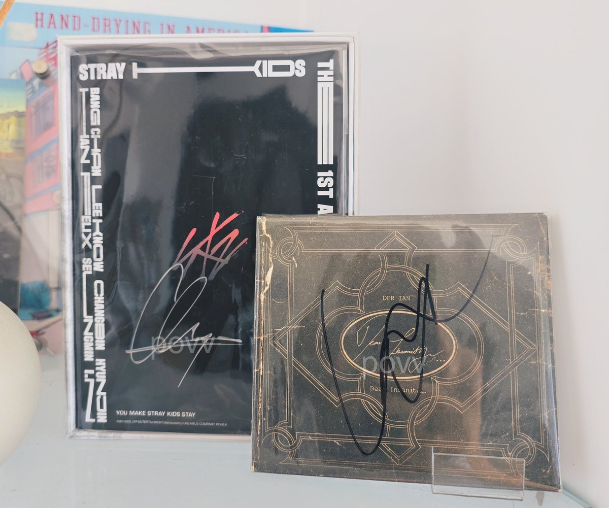 yall have no idea how obsessed I am with them. I am choking on my tears just seeing these on my desk. been waiting for years for them to meet or collab and will keep waiting 😞