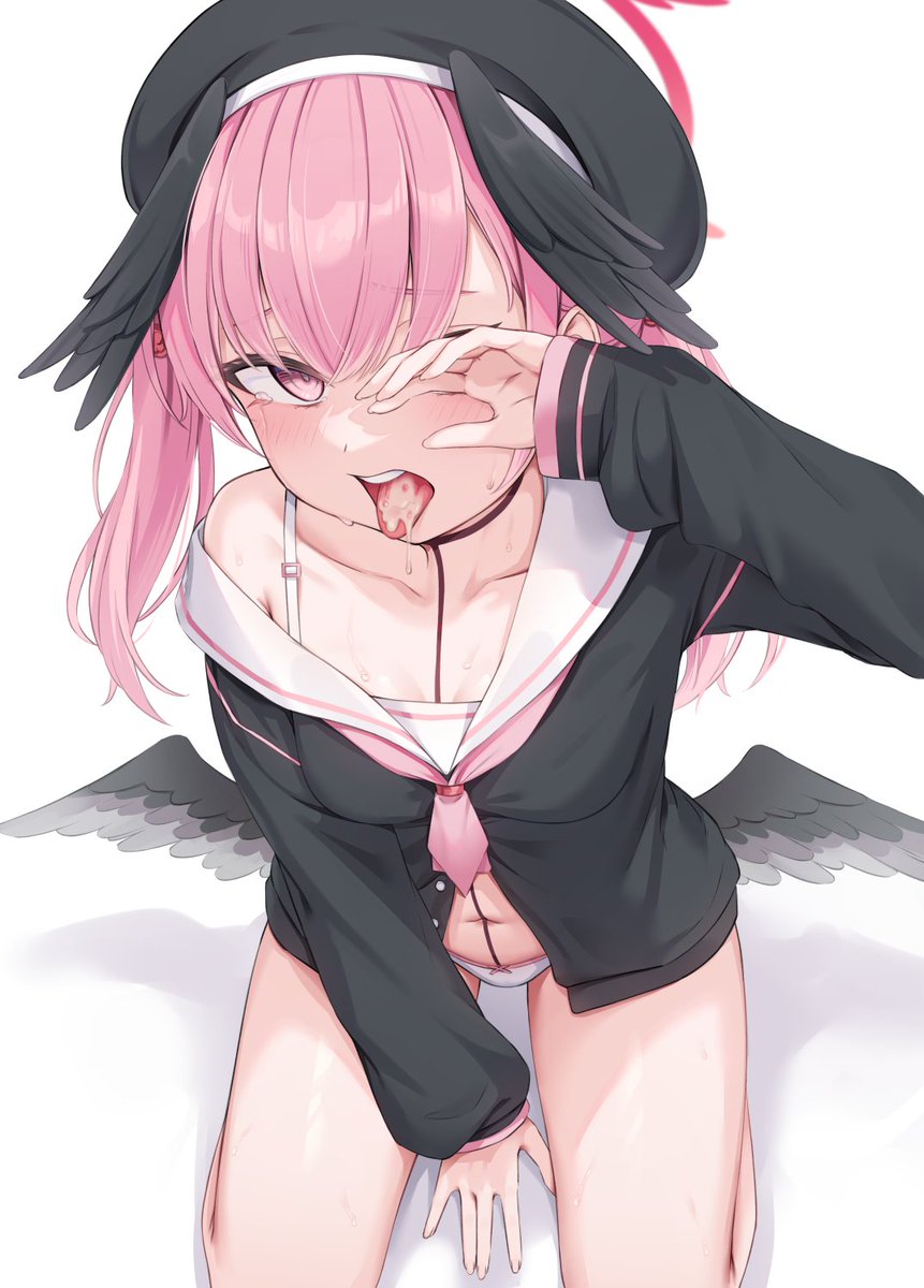 Hsix_6's tweet photo. 今年最後の絵になりそうです、皆さん、年末を楽しんでください。ღゝ◡╹)ノ♡
#ブルアカ #BlueArchive #コハル https://t.co/vSpmtQ8noC