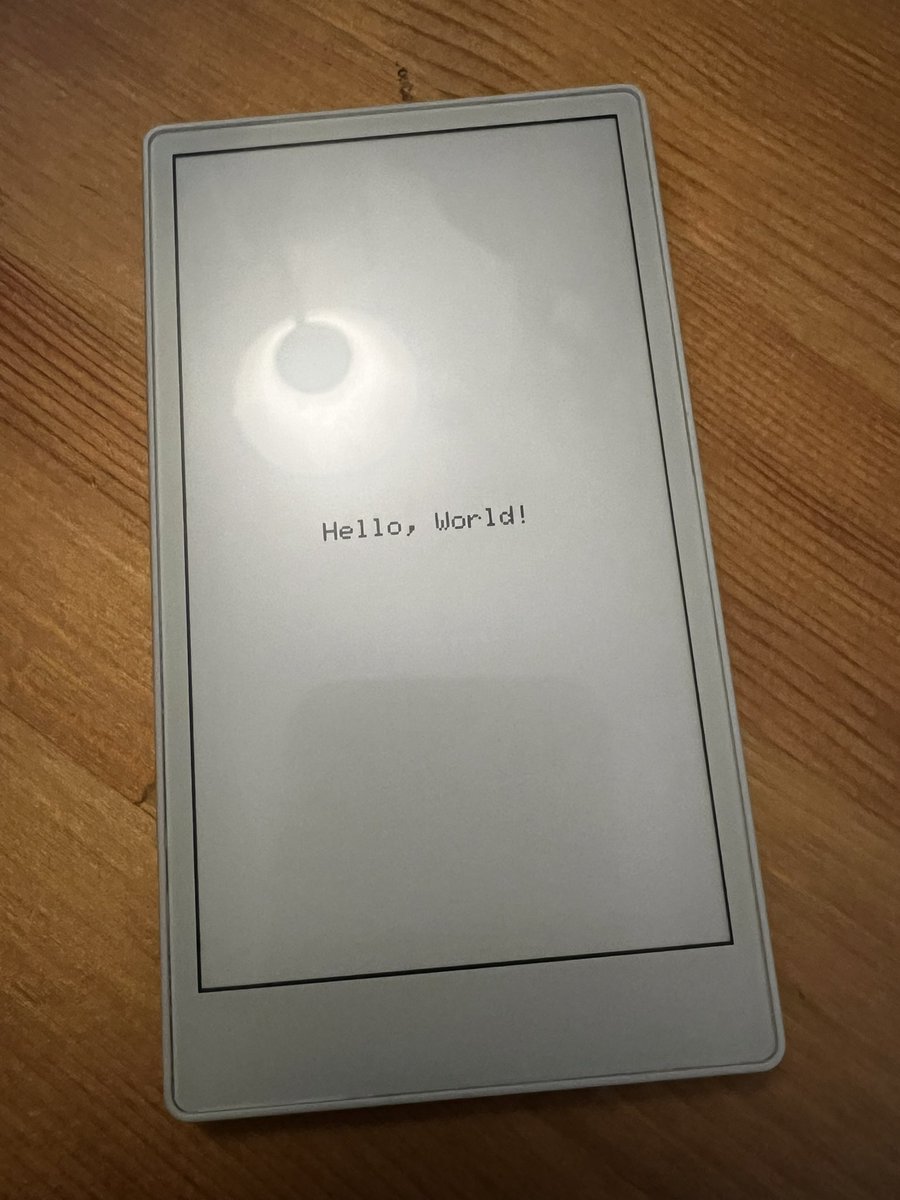 solotrashstudio's tweet photo. Yeah, I did it!
#m5stack #papers3 #m5papers3 https://t.co/dDE3b8T7H7