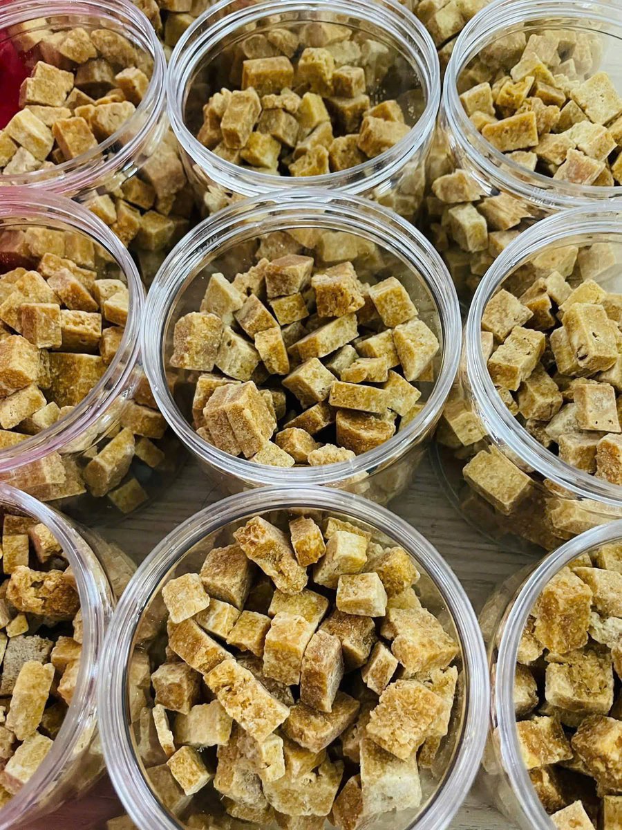 🫚🍯 Gừng viên mật ong rừng Oleqima ngậm ấm cổ họng &amp; thông thoáng khoang mũi🌿
🫚 Chỉ 69k/hũ 145gr✨✨✨
Chinmoi cả nhà🛒🛒🛒