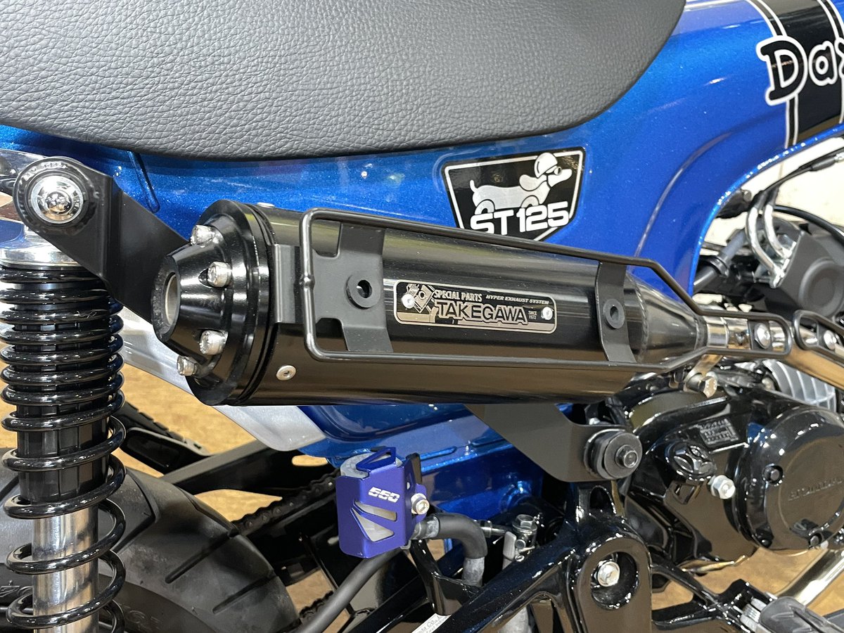mfd_saitamatoda's tweet photo. 年末に最高の1台が入荷!!
DAX125 JB06型 2025年モデルが入荷しました!!
し か も
モリワキマフラー装着済み!
距離はわずか330km!
早いもの勝ちですよーー!
まだ価格は決まってません笑
これから決めます!!
お問い合わせください!!
#honda #dax #dax125 #jb06 #ダックス https://t.co/i8bkpqgwQo
