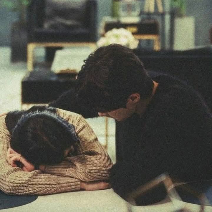 aisha_deein's tweet photo. Be her calm. Be her home. Don’t be another battle she has to fight. https://t.co/jNmJ153dKp