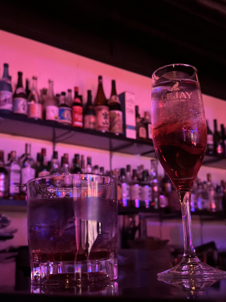 ちゅら・ヒ・カム・ナ
『響（ふ）るえて届け』
無事千秋楽終えました。
主催のチャゲとゆか姉、支えてくれたスタッフさん達、共演者のみなさん、そして観に来ていただいたお客様、ありがとうございました。
良い芝居納めができました。感謝
さて気づけばもう年の瀬。
#ちゅらヒカムナ
#ふるえてとどけ