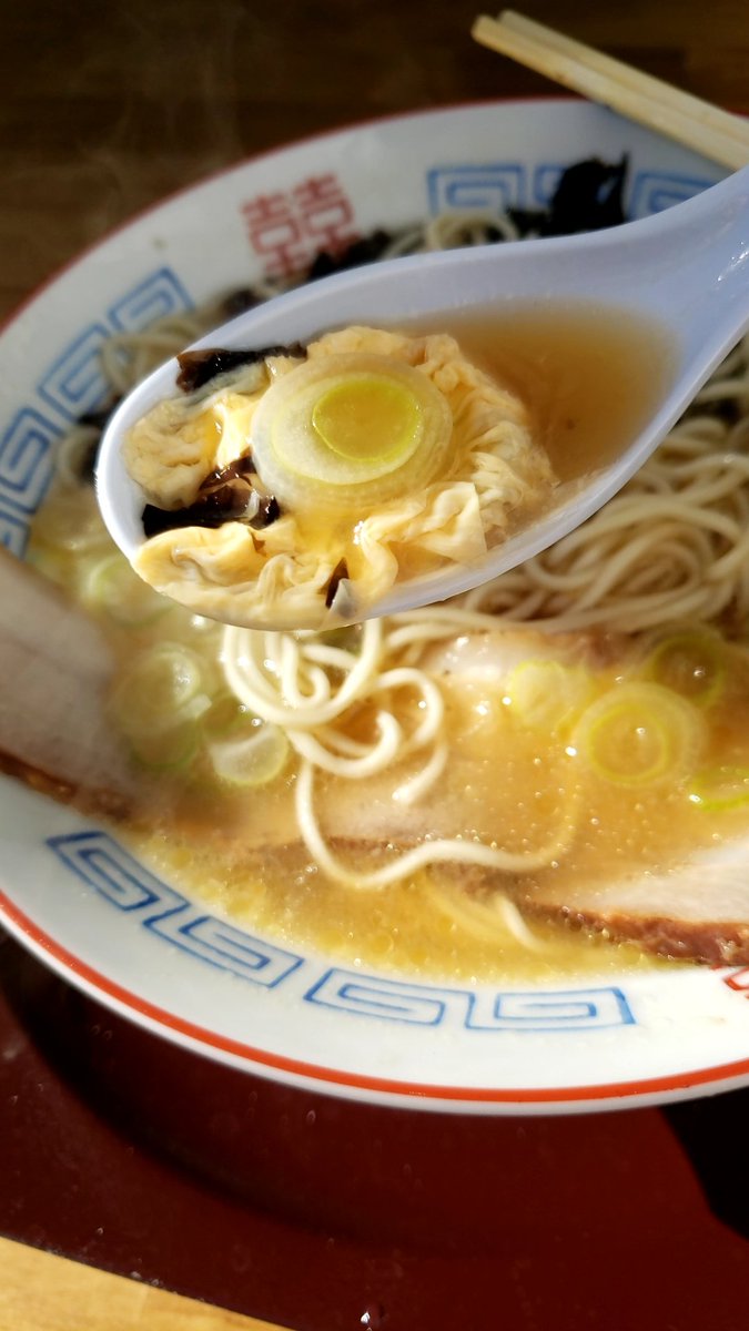 Tao51773240's tweet photo. 【屋台ラーメン葵央】
・酸辣湯麺

ドコモショップ下館店 駐車場🅿️
営業2日目､今日も来ちゃった
再訪問～🚙🎊

酸辣湯麺を注文☝
辣油はセルフなので安心🌶️🙆
さらっとスープで､ほろ酸っぱい
酸湯麺🍜

昨日と違い店主さん表情良く
緊張が和らいだ感じです😄🎶

次回営業も楽しみ❣️
旨ご馳です😋🍴💕 https://t.co/9Zl6mzWcFV