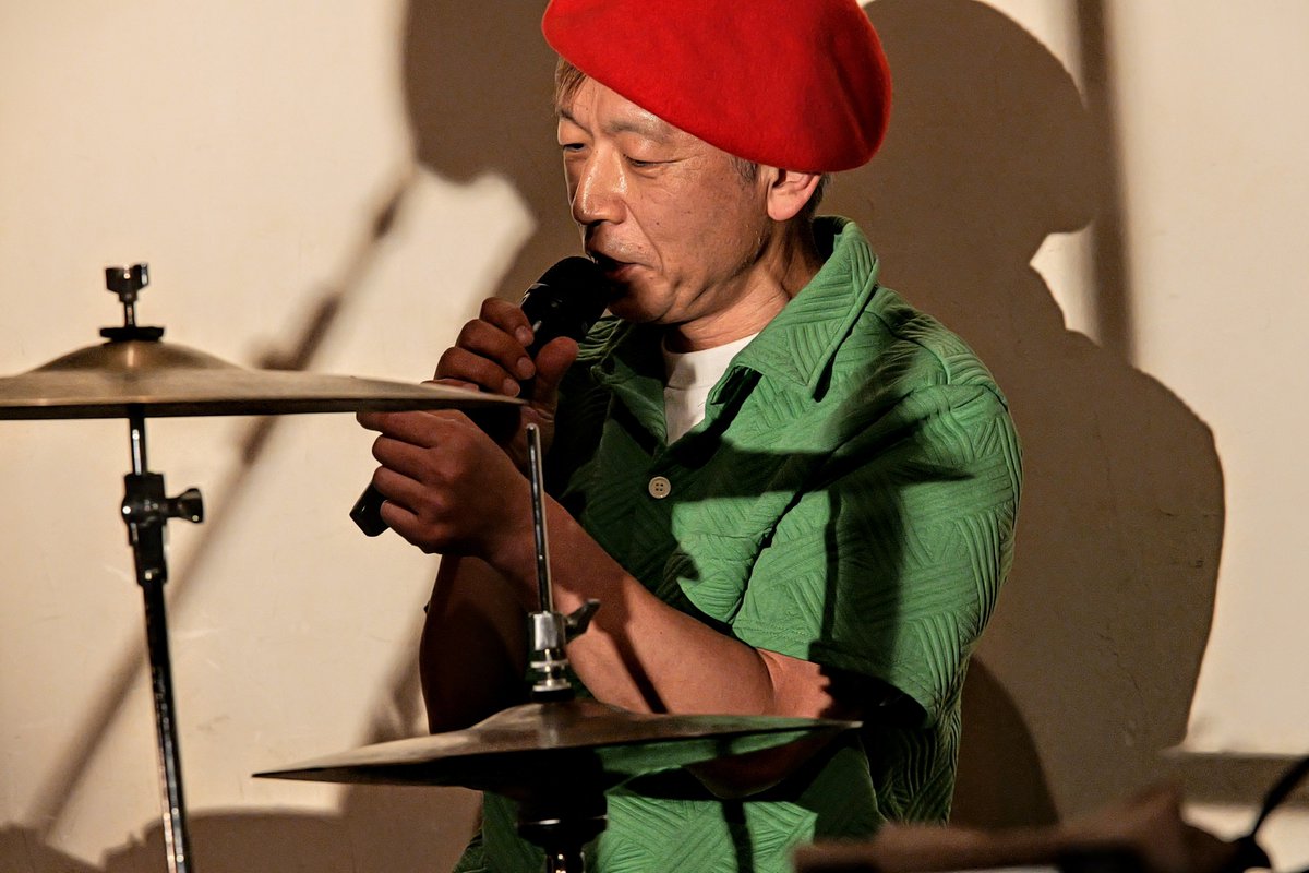 lunglungtata's tweet photo. 身隠れ撮影ポイントを求めて、スーパーゴングの裏に入ったのも初めてでしたw

#越路姉妹
#GOCOO ３
(#KAOLY #ALEI #YOCCY)
#東しのぶ(#いちこじ)
#共鳴スル生き方 petit
〜横浜で鬼ごっこ〜
#日ノ出町シャノアール
#横浜シャノアール
#シャノアール https://t.co/UqUPkoWUDY