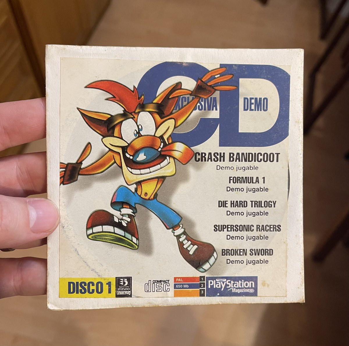 FreaksBits's tweet photo. Fer àpats nadalencs a casa la família és redescobrir tresors del passat❤️
@hobby_consolas #PlayStationMagazine #SuperJuegos #demos https://t.co/Kgn1luvWbb