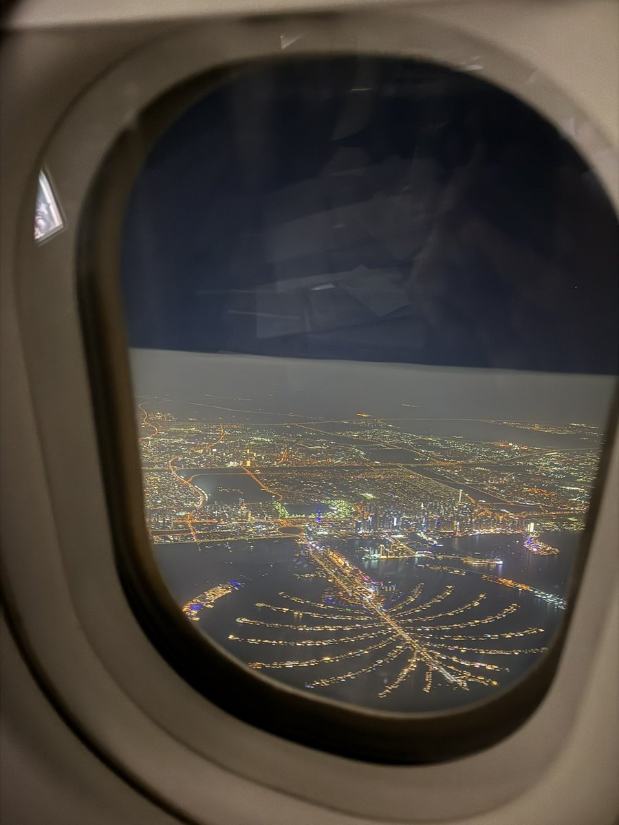 The_Mack_'s tweet photo. Flying #Saudia @Saudi_Airlines to #Dubai. The view is different. https://t.co/LHEFrZElAg