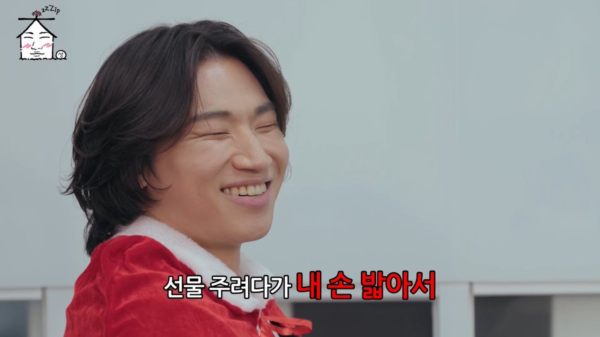ceeisvip's tweet photo. zip daesung every week
gdragon on sbs gayo daejeon
t.o.p in squid game 2
taeyang on cnn new year's eve live

2024 thank you! https://t.co/rEvKb7prG6