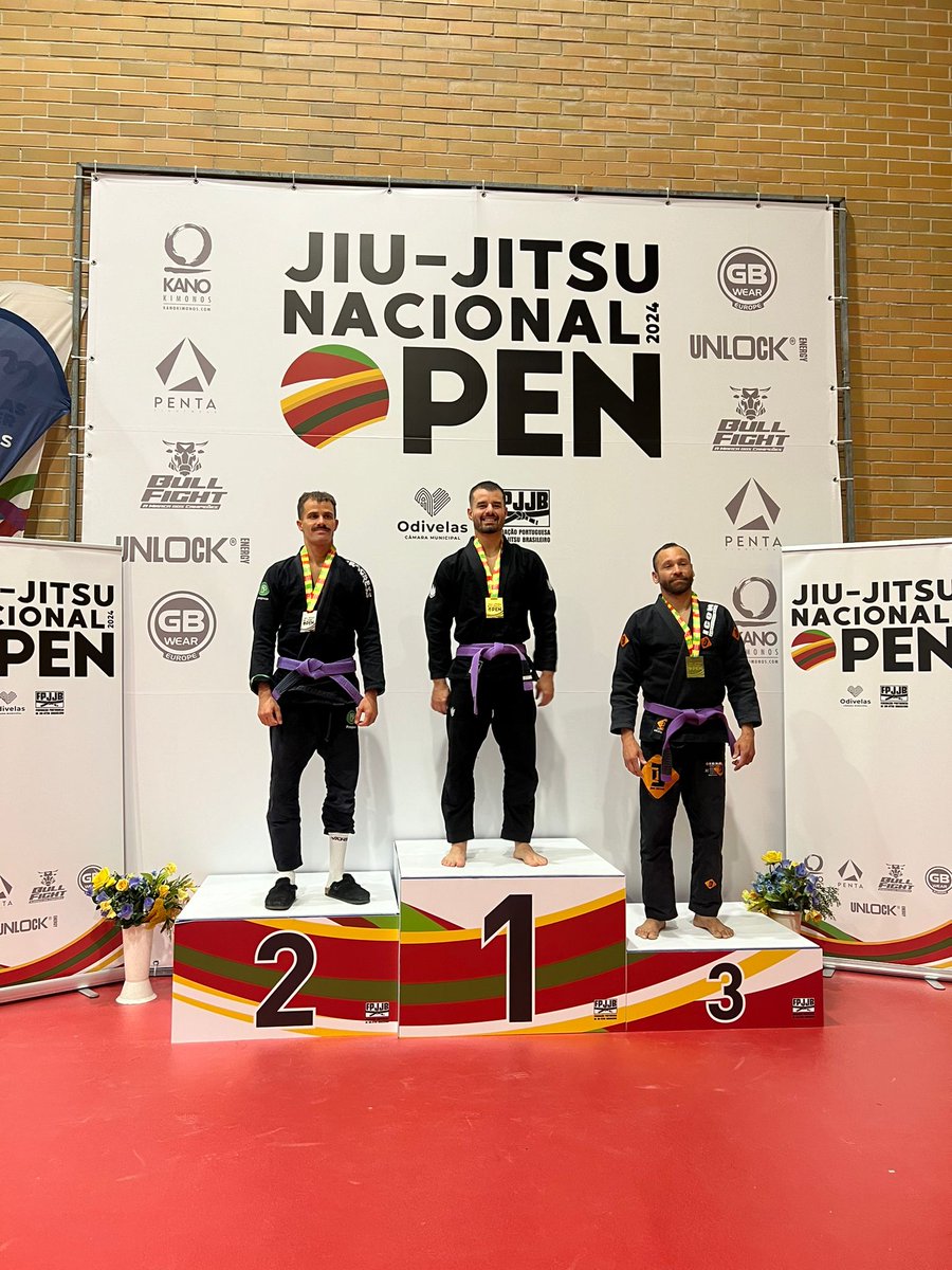 nanbernardes's tweet photo. National Champion 🇵🇹🏆💜
#jiujitsu https://t.co/1j0cAFAQ0e
