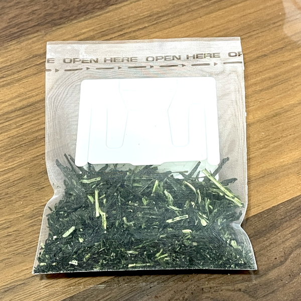 kure_ochaya's tweet photo. 日本茶ドリップティーバッグ新発売!
気軽に本格的な日本茶が楽しめます。
7つ入りのレギュラーサイズ税込1,600円
ひとつずつ小分けになったスモールサイズ税込300円
プレゼントにお土産に自分へのご褒美にいかがですか?
#春華園 #shunkaen #呉 #お茶屋 #ドリップティーバッグ #かぶせ茶 #瑞雲 https://t.co/WRsQjKpA1u