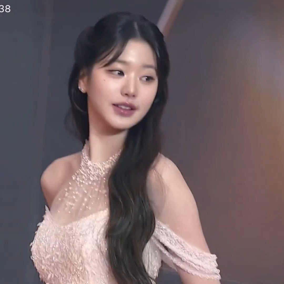 today's jangsis 💗💗 they're twinning