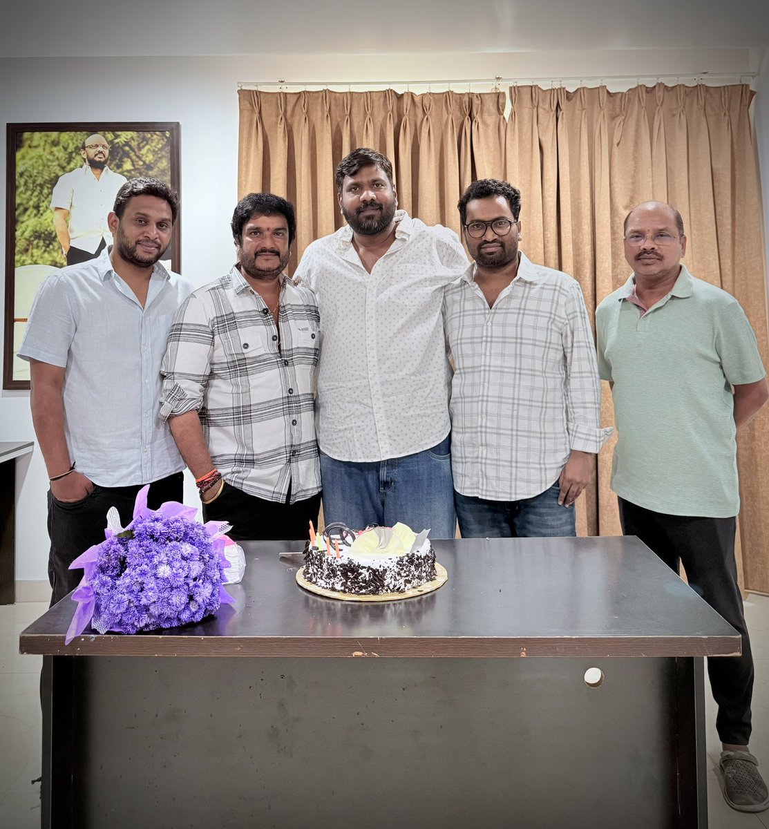 Srinivas Raju (@srinu10477) on Twitter photo Wishing the talented writer and director <a href="/BhanuBogavarapu/">Bhanu Bogavarapu</a> a very happy birthday! ๐ ๐May this year mark your blockbuster directorial debut with our Mass Maharaja, #MassJathara. ๐คฉ <a href="/RaviTeja_offl/">Ravi Teja</a> <a href="/vamsi84/">Naga Vamsi</a> <a href="/sreeleela14/">Sreeleela</a> <a href="/vidhu_ayyanna/">Vidhu Ayyanna</a> <a href="/phanikvarma/">PHANIKVARMA</a> Wishing the talented writer and director <a href="/BhanuBogavarapu/">Bhanu Bogavarapu</a> a very happy birthday! ๐ ๐May this year mark your blockbuster directorial debut with our Mass Maharaja, #MassJathara. ๐คฉ <a href="/RaviTeja_offl/">Ravi Teja</a> <a href="/vamsi84/">Naga Vamsi</a> <a href="/sreeleela14/">Sreeleela</a> <a href="/vidhu_ayyanna/">Vidhu Ayyanna</a> <a href="/phanikvarma/">PHANIKVARMA</a>