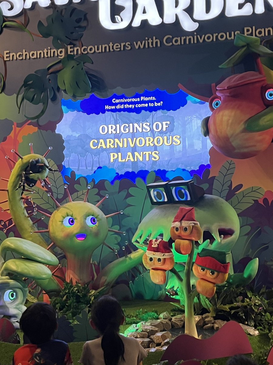 Katherinenright's tweet image. Just enamored with the @ScienceCentreSG's new carnivorous plant exhibit! Thank you @jamieuywrites for the tour 🍃🪰