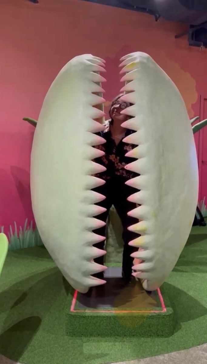 Katherinenright's tweet image. Just enamored with the @ScienceCentreSG's new carnivorous plant exhibit! Thank you @jamieuywrites for the tour 🍃🪰