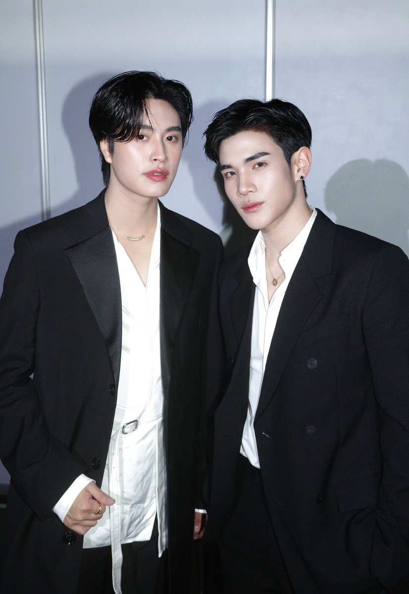 RiserMusic's tweet photo. GEMINI &amp; FOURTH AT #AAA2024inbangkok

📍2024 ASIA ARTIST AWARDS (AAA 2024)

#AAA2024inBKKxGeminiFourth
#Gemini_NT
#fourthnattawat
#RISERMUSIC https://t.co/FdUAWHwV1P